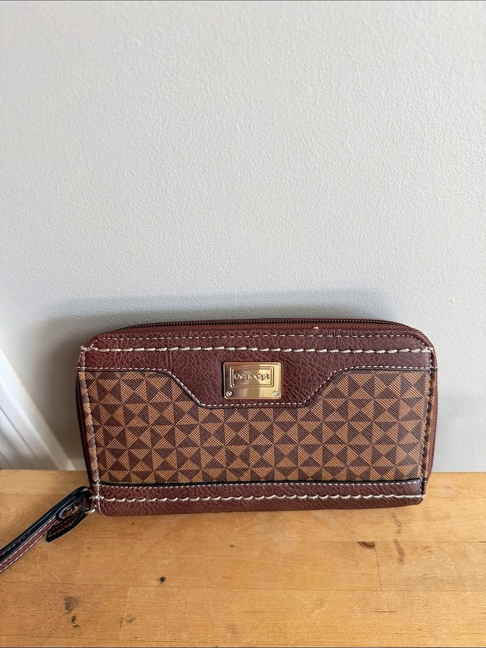 Nine West Geometric Wristlet in Brown